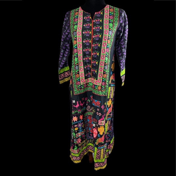 Nisha Fashion Long sleeves colorful Bohemian print long tunic top - Picture 3 of 12